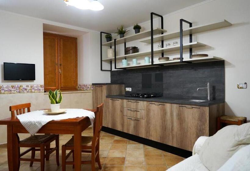 Апартаменты 1 Спальня с Террасой, Familiainn Rooms & Apartments