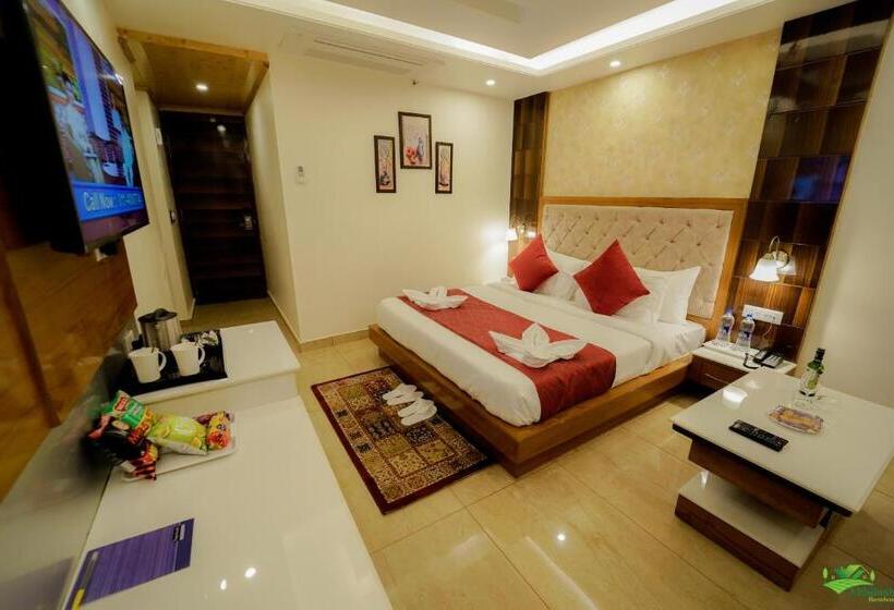 발코니 디럭스 룸, Abhilashi Residency & Spa   Centrally Heated & Air Cooled