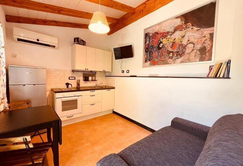 Студия Стандарт, Baia Di Levanto