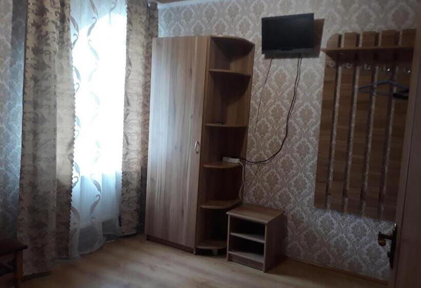 Номер Стандарт, над вичов