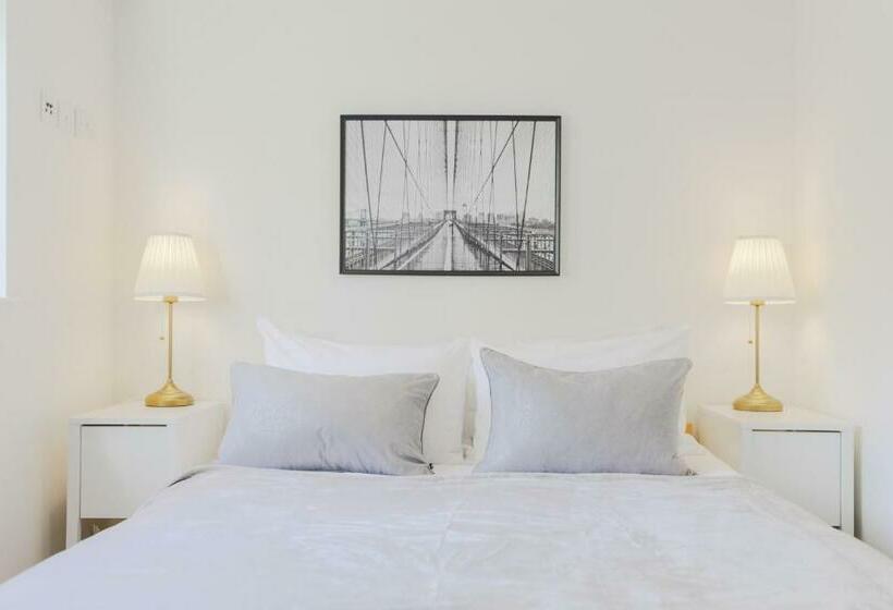 Студия Deluxe, Stayinn Soho Apartments