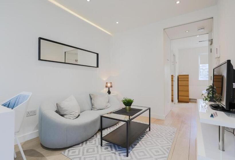 Студия Deluxe, Stayinn Soho Apartments