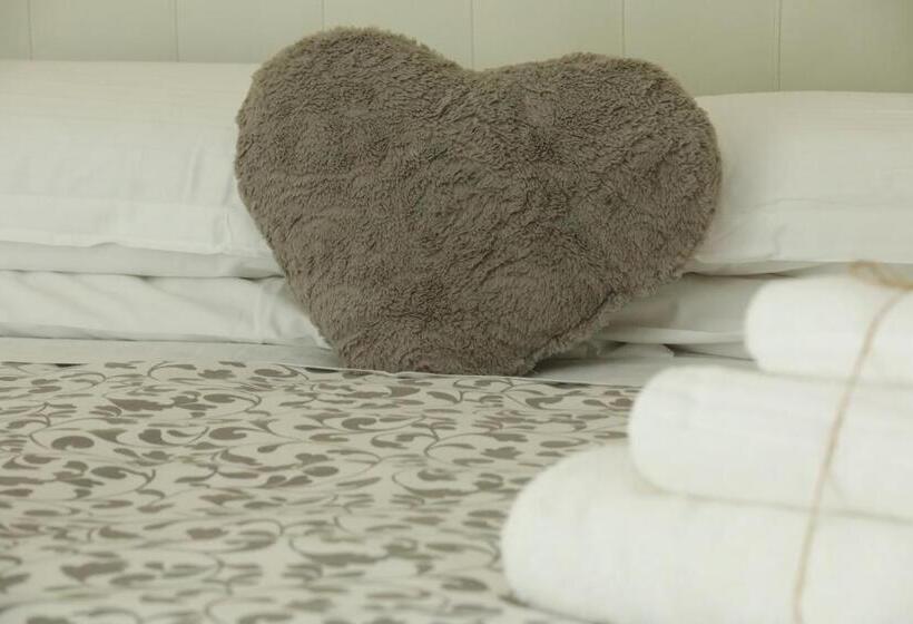 استودیو خانوادگی, B&b Casa Dolce Casa