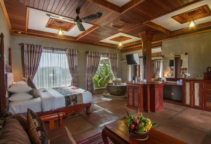 Полулюкс, Model Angkor Resort