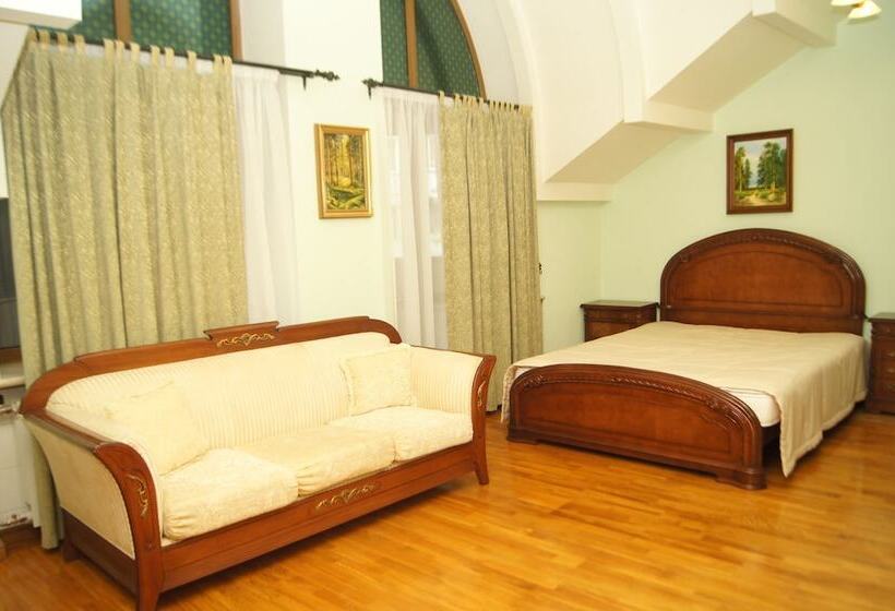 اتاق راحتی, Dynasty Apartments