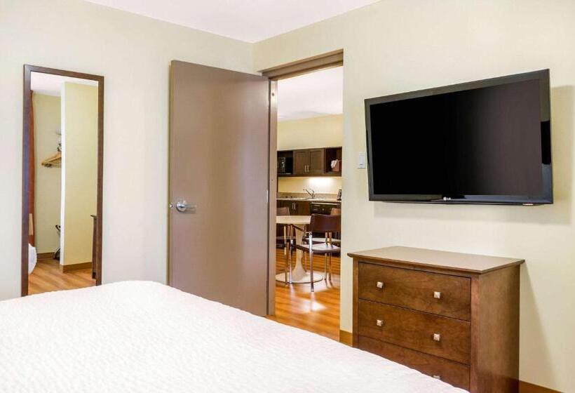 Люкс Кровать Кинг, Quality Inn & Suites
