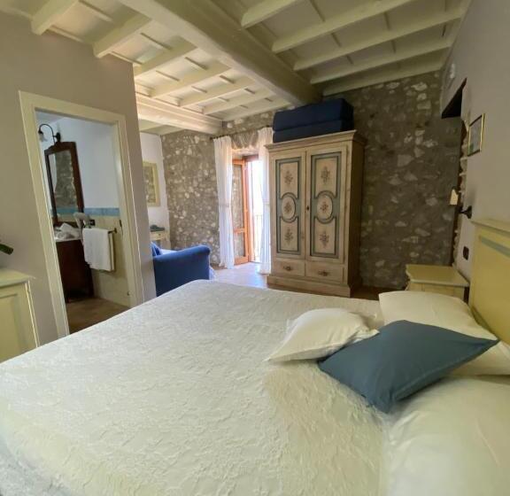 Четырехместный Номер Стандарт, Relais Il Monaco