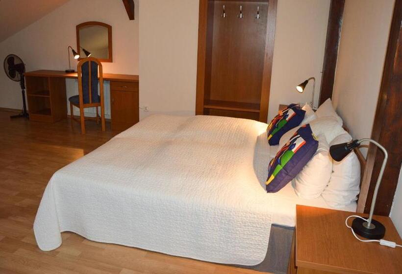 Студия Стандарт, Kosmopolita Rooms
