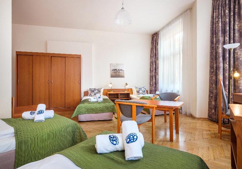 Четырехместный Номер Стандарт, Kosmopolita Rooms