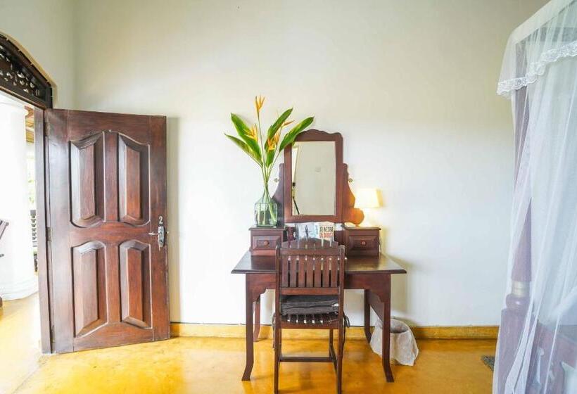 Номер Стандарт с Балконом, Fort Dew Guest House