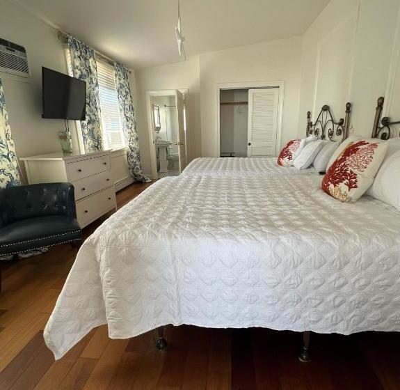 스위트, Inkwell Beach Cottage