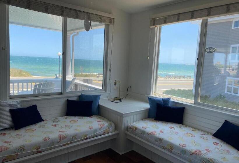 스위트, Inkwell Beach Cottage