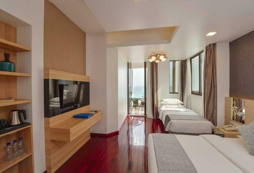 اتاق لوکس با چشم‌انداز, Arena Beach