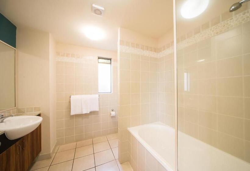 Апартаменты 3 Спальни Вид на Море, Portside Whitsunday Luxury Holiday Apartments