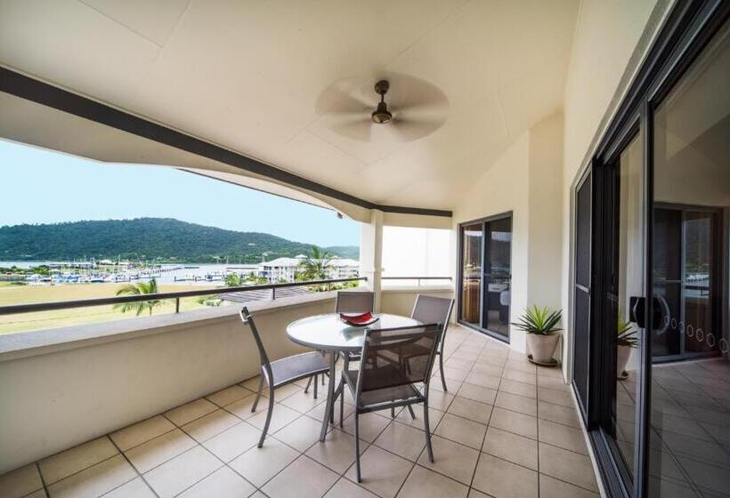 Апартаменты 3 Спальни Вид на Море, Portside Whitsunday Luxury Holiday Apartments