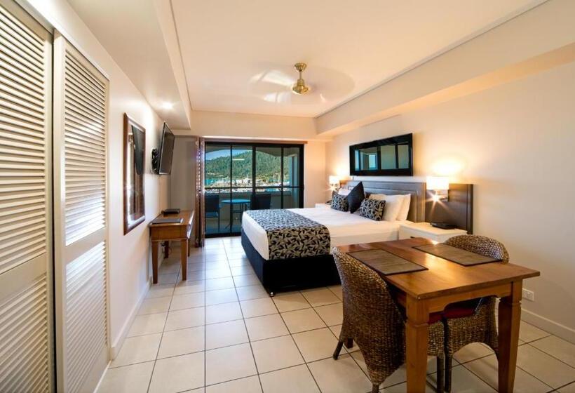Студия Стандарт Вид на Море, Portside Whitsunday Luxury Holiday Apartments