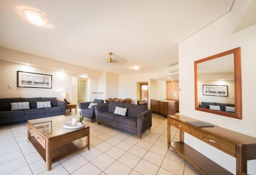 Апартаменты 3 Спальни Вид на Море, Portside Whitsunday Luxury Holiday Apartments