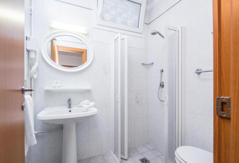 Номер Стандарт, Meublè Zenith