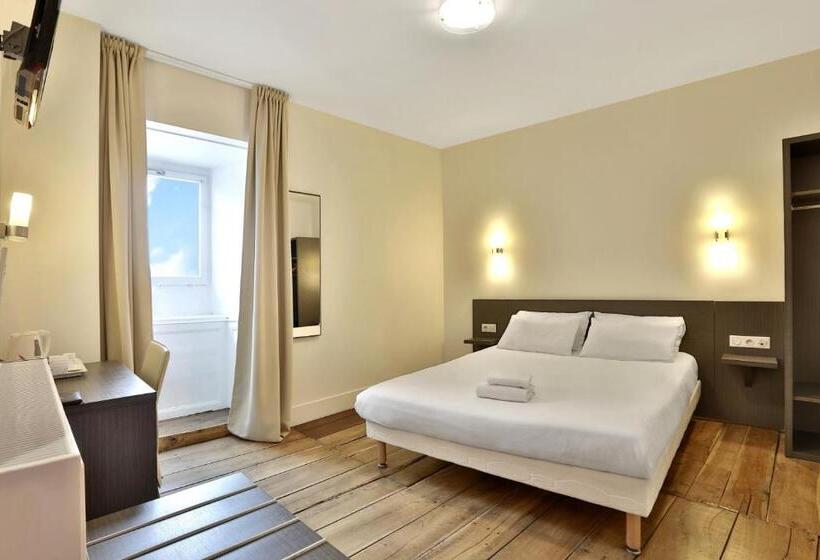 Семейный Номер, Auberge Dupuytren