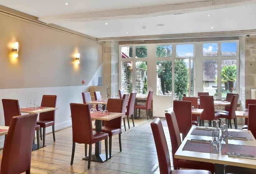 Номер Стандарт, Auberge Dupuytren