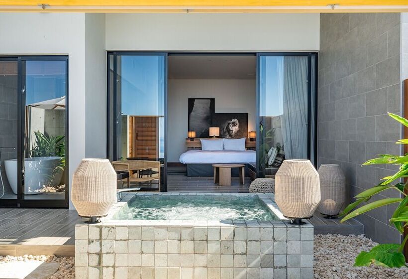 Habitación Premium Vista al Mar., One Suite The Grand
