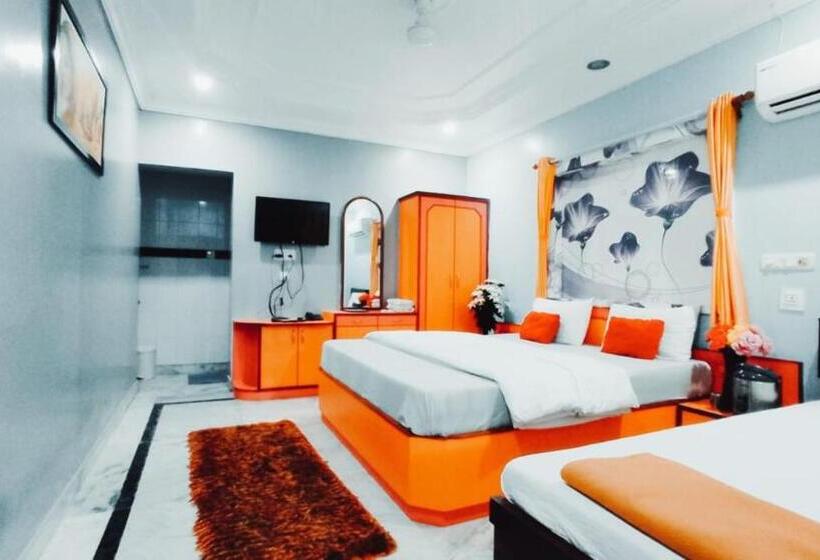 豪华房间, Prabhat Beach Resort