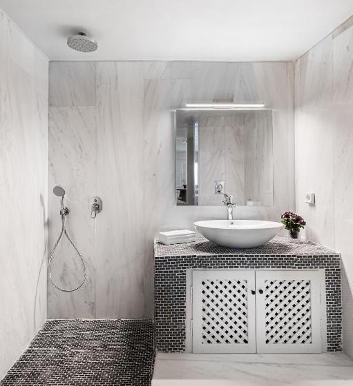 이그제큐티브 스위트, Armeni Luxury Villas