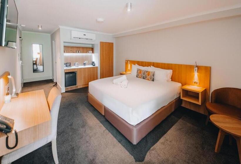 이그제큐티브 룸 킹사이즈 침대, Clarion Hotel Townsville