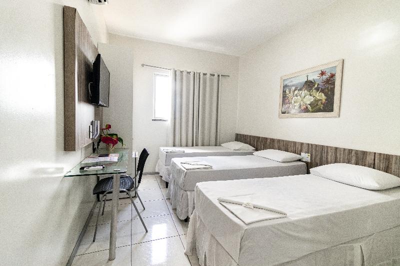 Quarto Triplo Estandar, Aeroporto Montese Star
