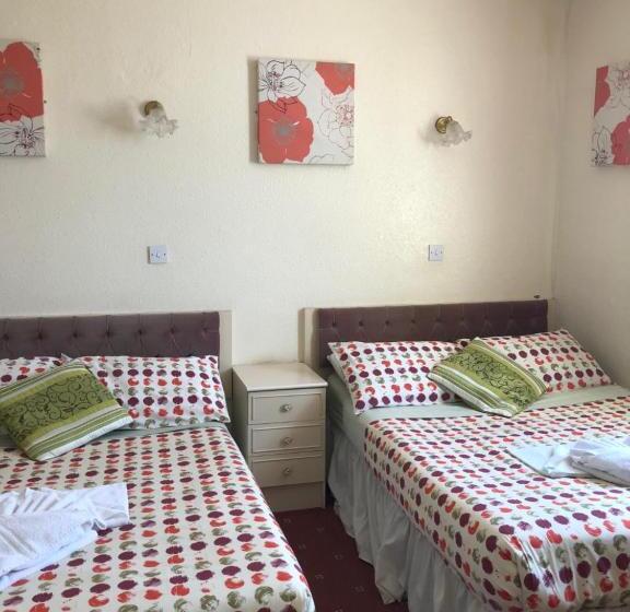 اتاق استاندارد چهار تخته با چشم‌انداز دریا, Athol Blackpool