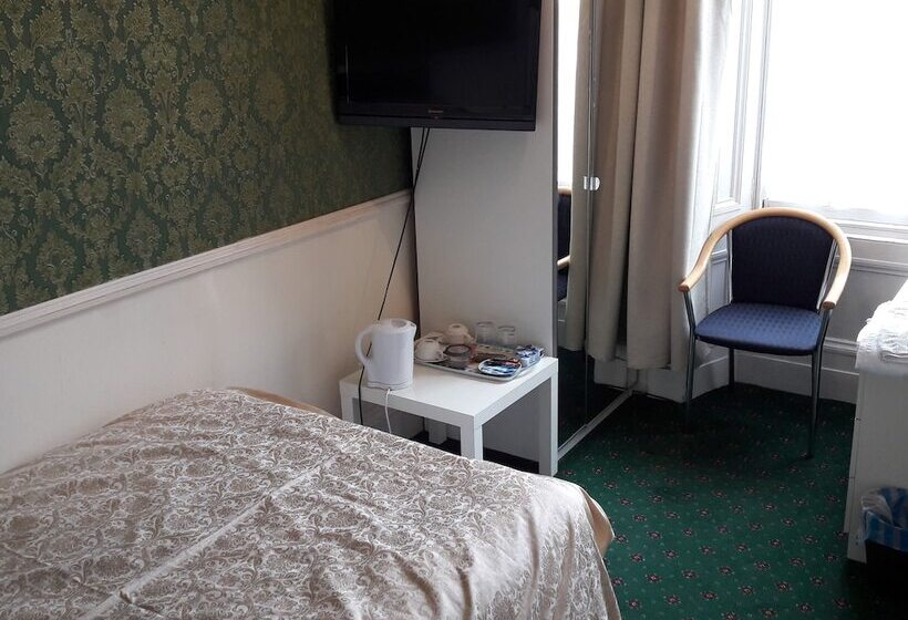 Chambre Basic, Capital Guest House