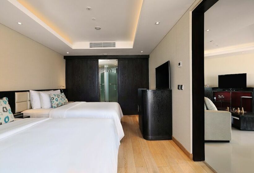 Люкс Deluxe 2 Спальни, Double   Six, Luxury Hotel   Seminyak