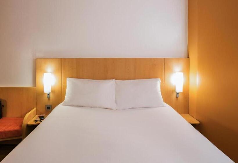 اتاق استاندارد با تخت دوبل, Ibis Lagos Ikeja