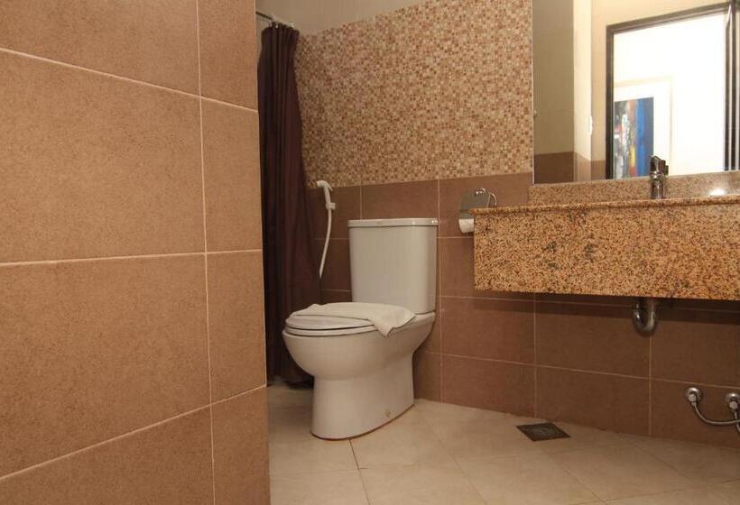 패밀리 룸, Main Hotel & Suites