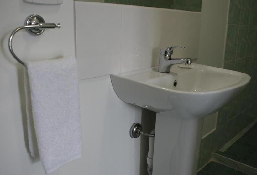Номер Стандарт, Karuah Riverside Motel