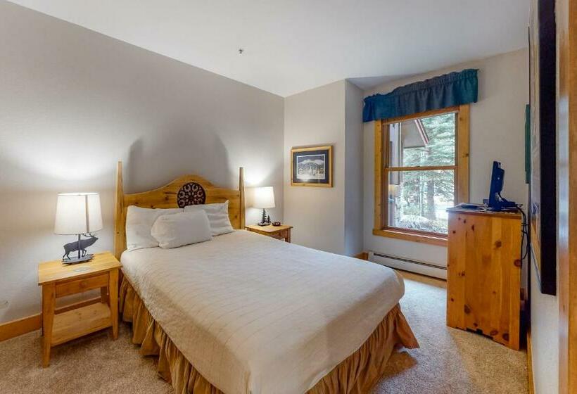 Апартаменты 1 Спальня, Trappers Crossing 8763