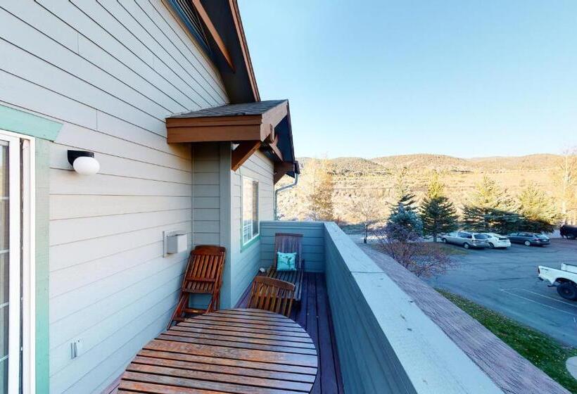 آپارتمان 2 خوابه, Crazy Horse Condo