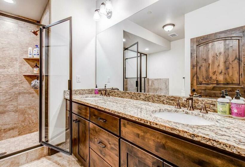Апартаменты 3 Спальни, Blackrock Ridge Beauty #e