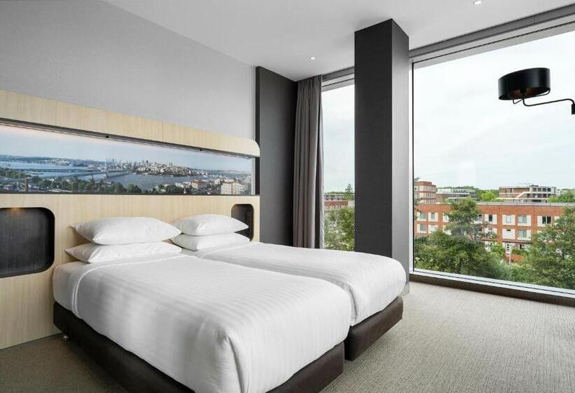 Standard Room, Corendon Amsterdam Newwest, A Tribute Portfolio