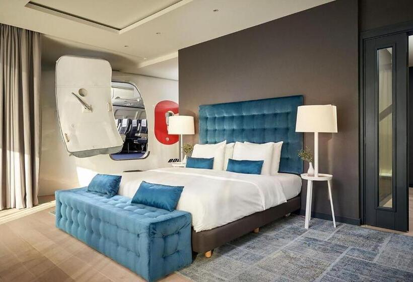 Suite King Bed, Corendon Amsterdam Newwest, A Tribute Portfolio