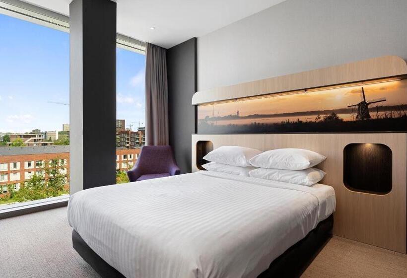 Standard Room, Corendon Amsterdam Newwest, A Tribute Portfolio
