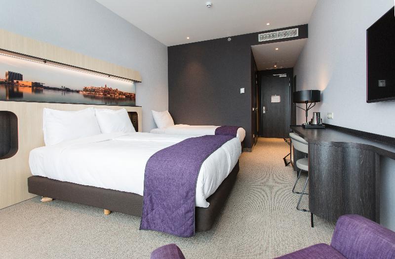 Standard Triple Room, Corendon Amsterdam Newwest, A Tribute Portfolio
