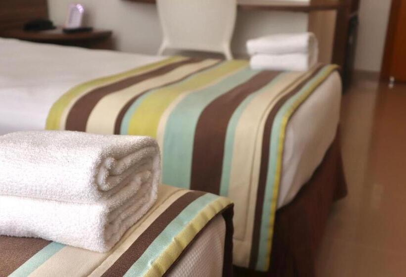 Quarto Estandar, Express Vieiralves