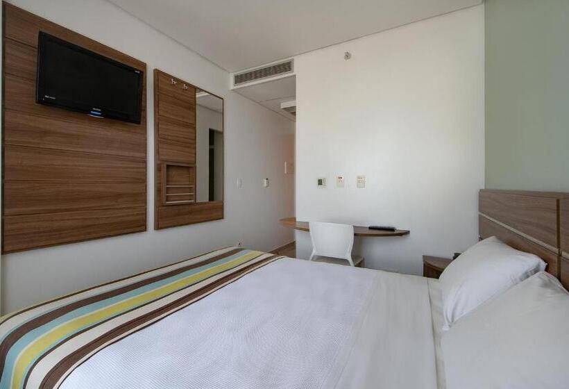 Quarto Estandar Individual, Express Vieiralves