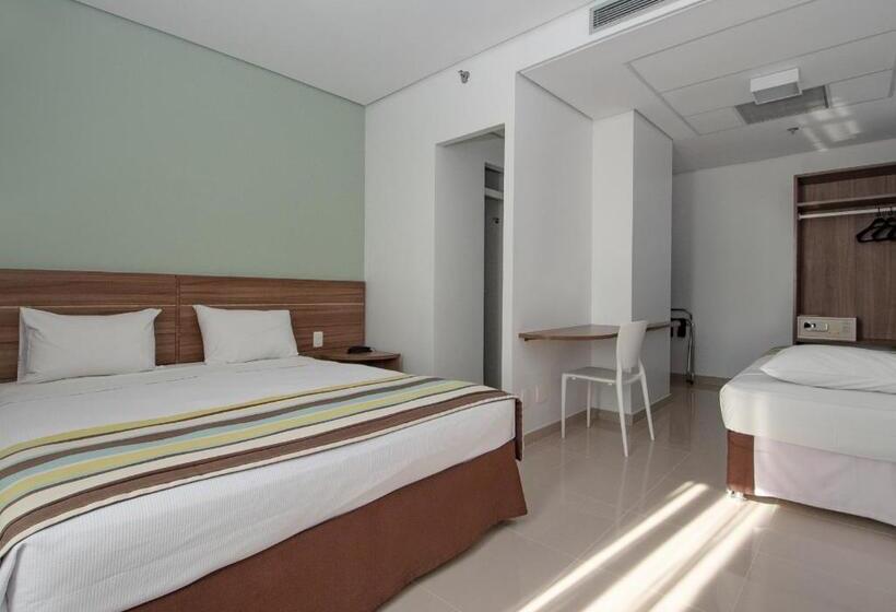 Quarto Estandar, Express Vieiralves