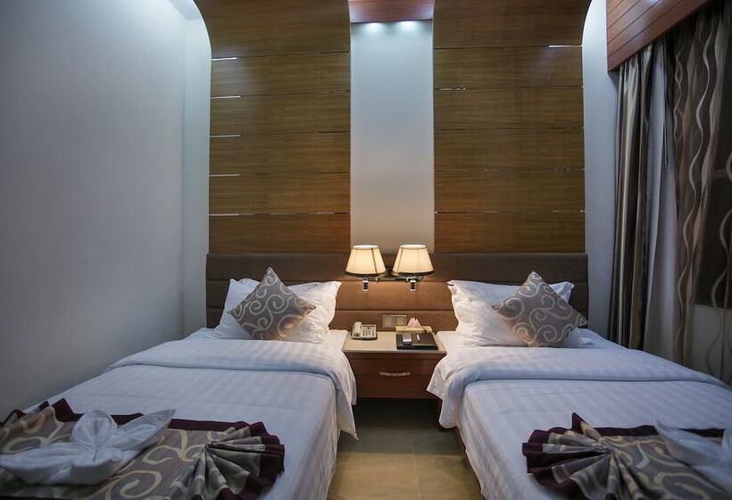 اتاق لوکس, Fars Hotel & Resorts   Bar Buffet Pool Spa