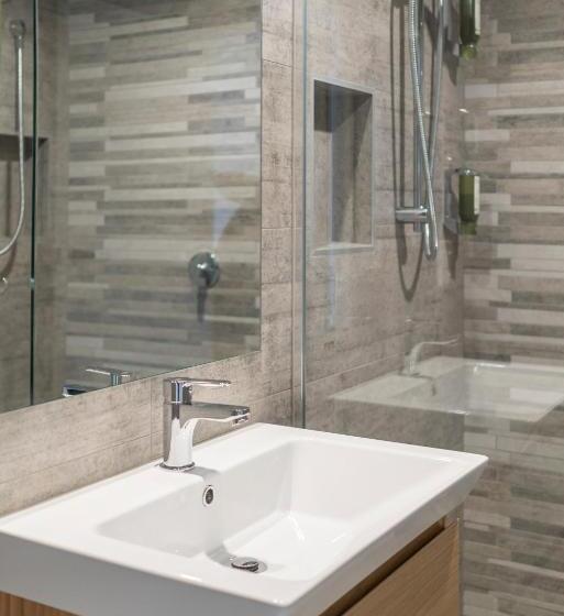 Апартаменты 1 Спальня с Балконом, Southwark Hotel & Apartments