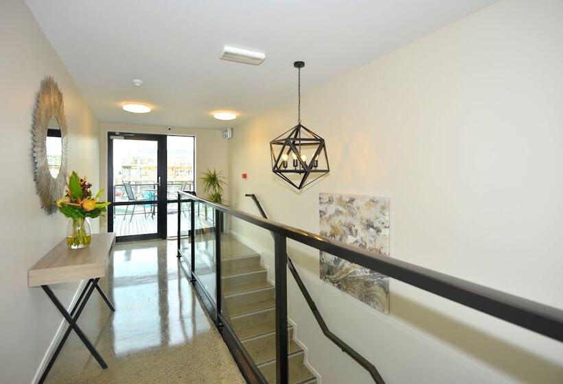 Студия Superior, Southwark Hotel & Apartments