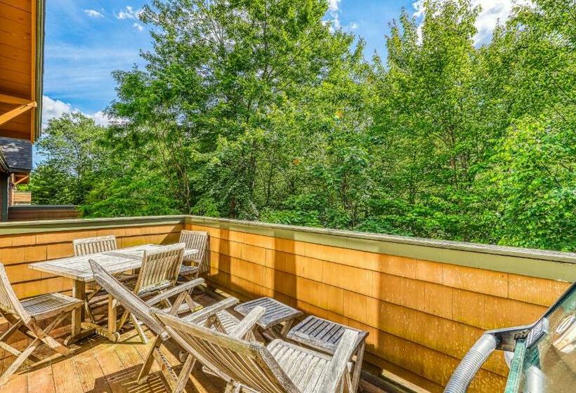 Дом 3 Спальни, Castle Hill Condo