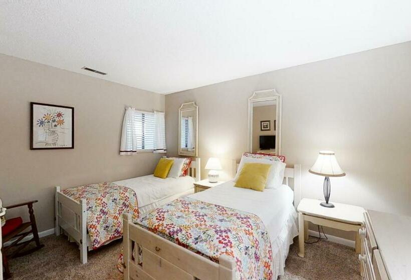 Апартаменты 3 Спальни, Bogue Shore Club 208